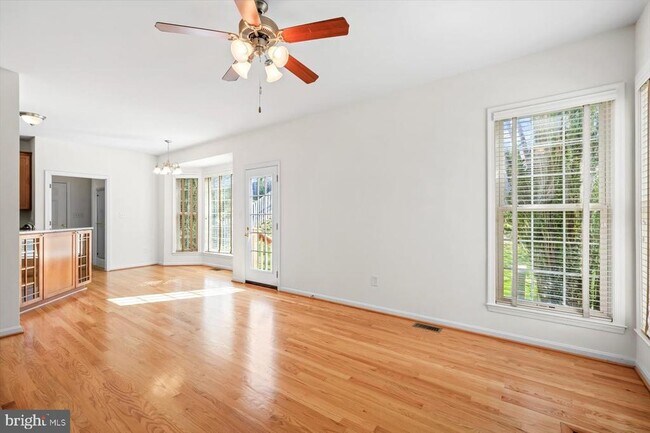 Building Photo - 5 Prescott Ln