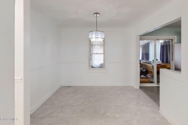 Building Photo - 11 Rapple Dr