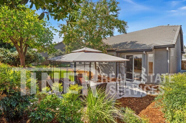 Building Photo - 5730 Chaffey Ln
