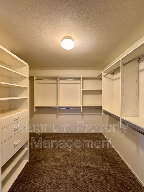 Building Photo - 41713 Niblick Rd