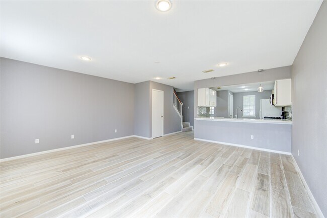 Building Photo - 2810 Grants Lake Blvd