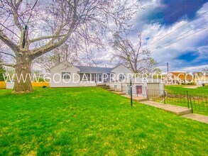 Building Photo - Charming 2 Bed, 2 Bath Home Available in Adel