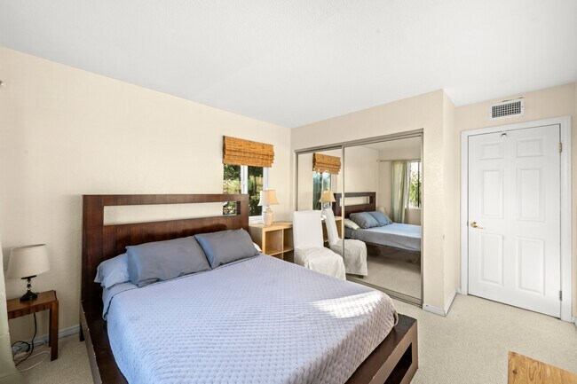 Building Photo - 29642 Vacation Dr