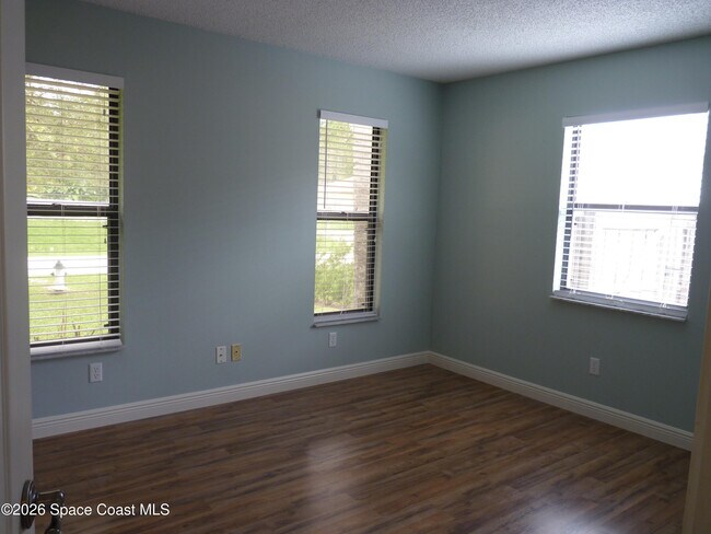 Building Photo - 1105 Dallam Ave NW