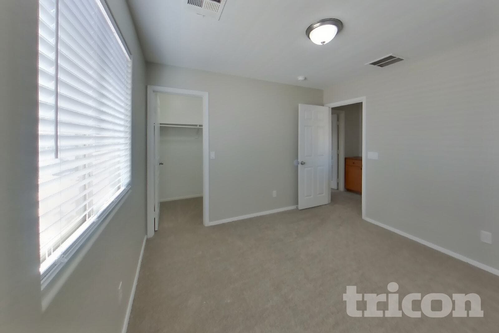 Building Photo - 3868 W Goldmine Mountain Dr
