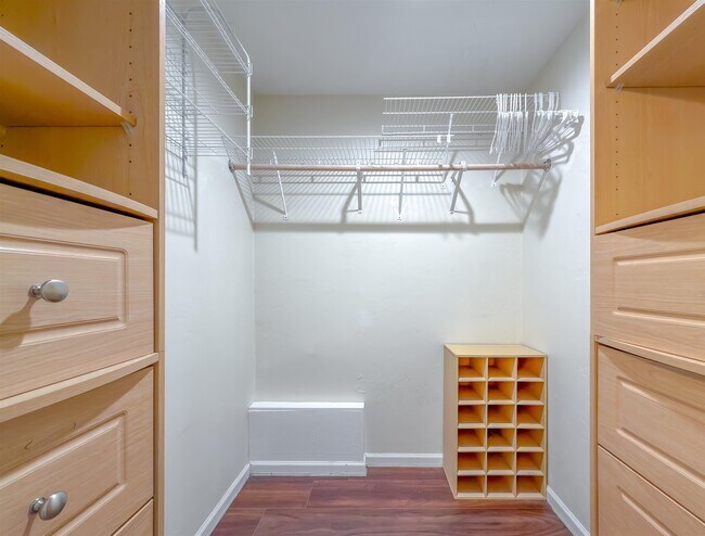 Building Photo - 3122 Pleasant Ct