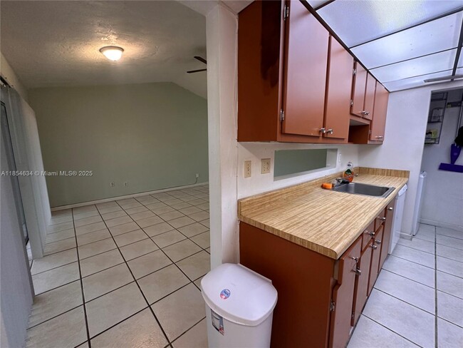 Building Photo - 11604 SW 124th Ct