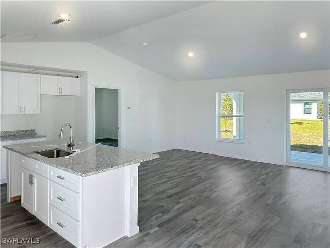 Building Photo - 1811 NW 27th St