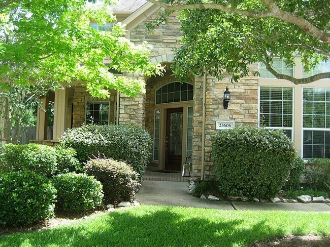 Building Photo - 23606 Rollinford Ln