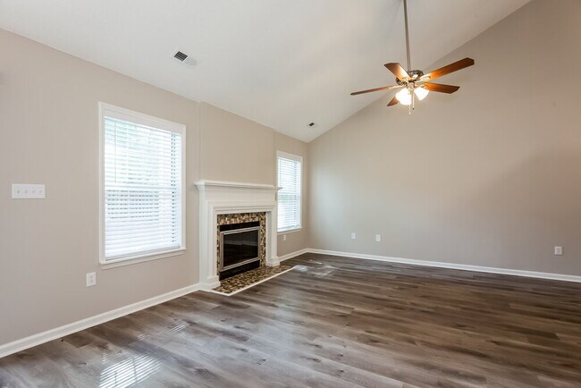 Building Photo - 5136 Haybridge Rd