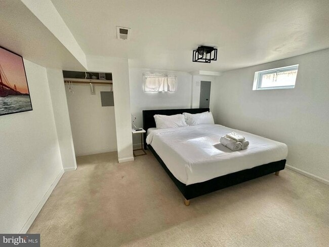 Building Photo - 5400 Williamsburg Blvd