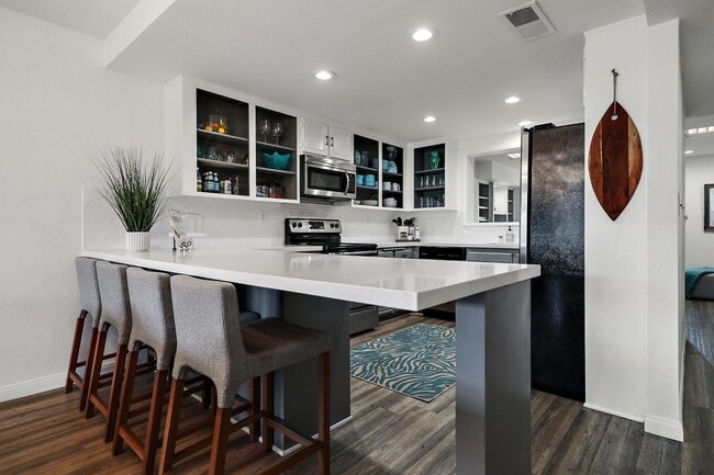 Building Photo - 27 Cll Encinitas