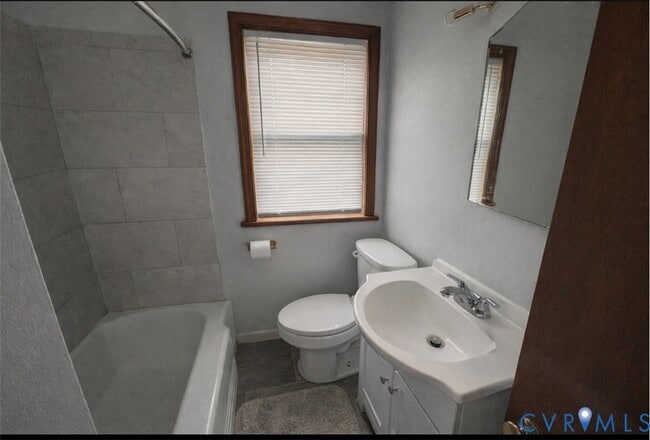 Building Photo - 11 Beauregard Ave