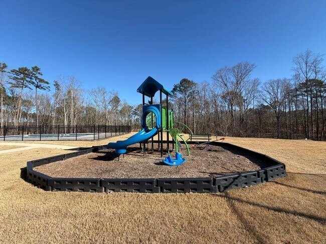 Building Photo - 7565 Knoll Hollow Rd