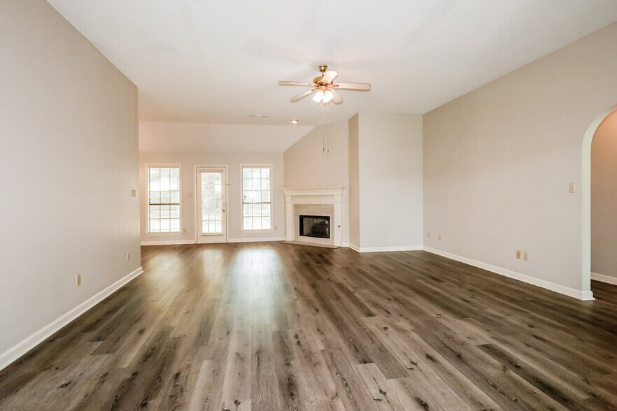 Building Photo - 4971 Rabbit Chase Ln