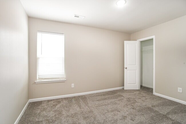 Building Photo - 6507 Karenstone Dr