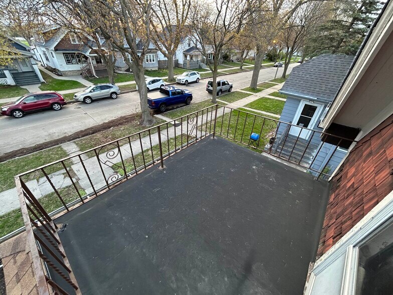 Building Photo - 5320 N 39th St