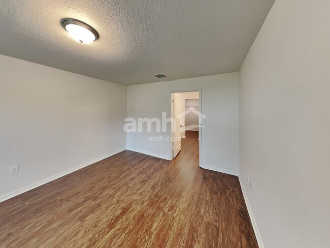 Building Photo - 1214 Brenton Leaf Dr