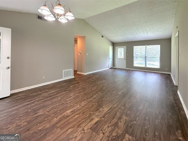 Building Photo - 813 Post Oak Cir
