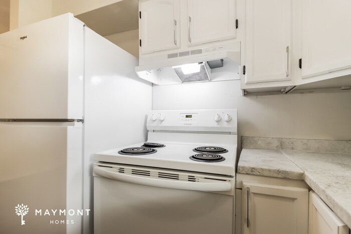 Building Photo - 2312 32nd Ave N