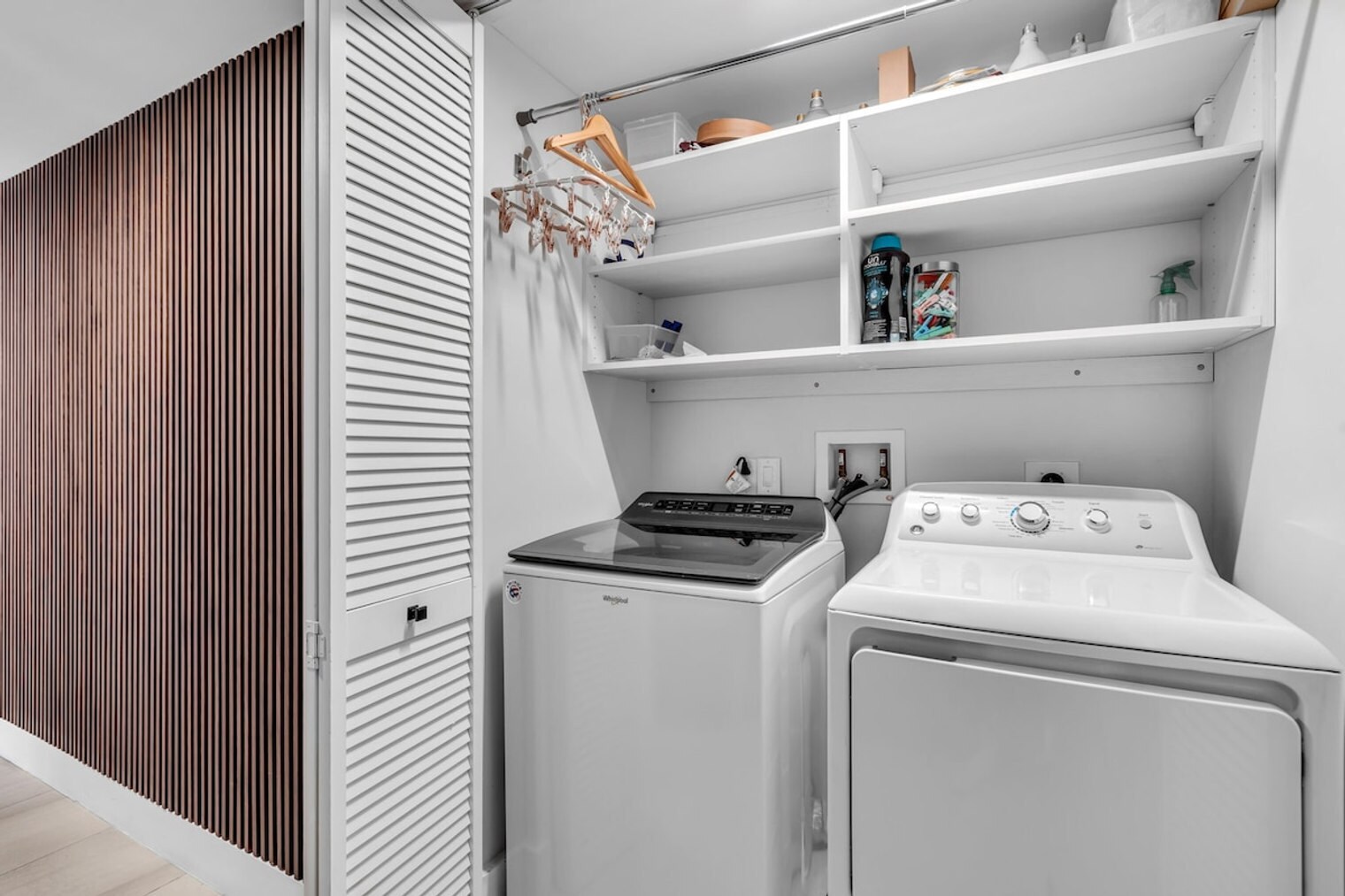 Building Photo - 2600 E Hallandale Beach Blvd