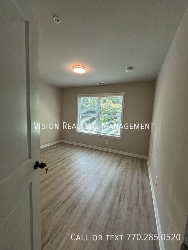 Building Photo - 8330 Triple Crown Dr