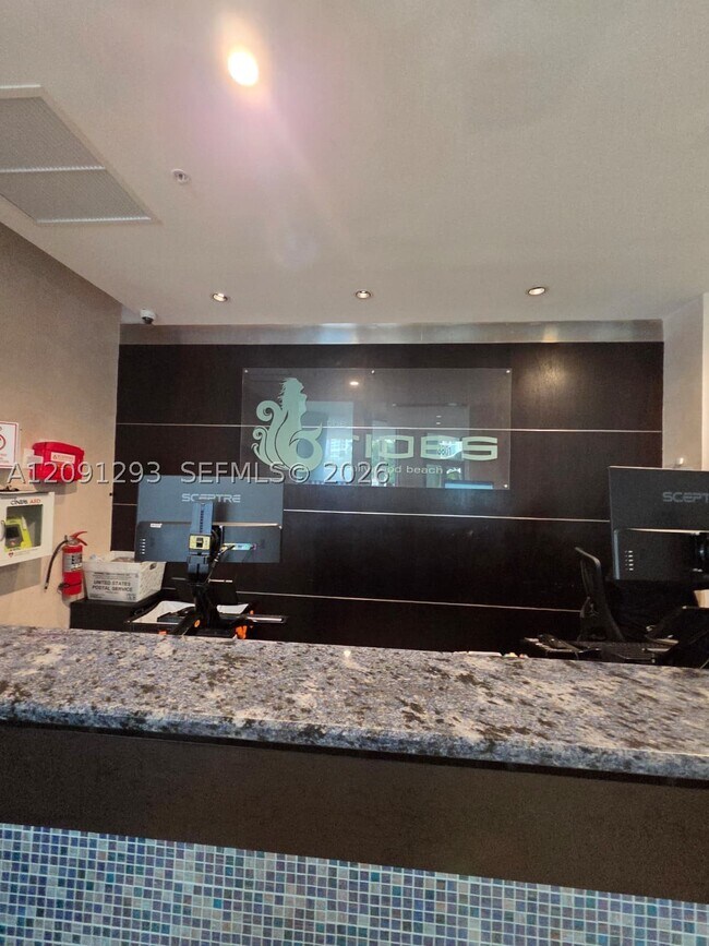 Building Photo - 3801 S Ocean Dr