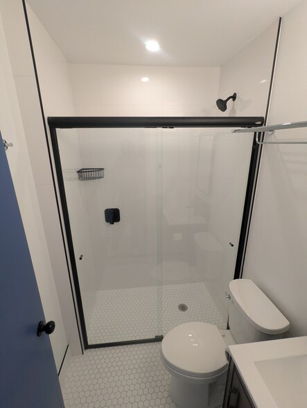 Building Photo - 5310 Lord Tennyson Dr