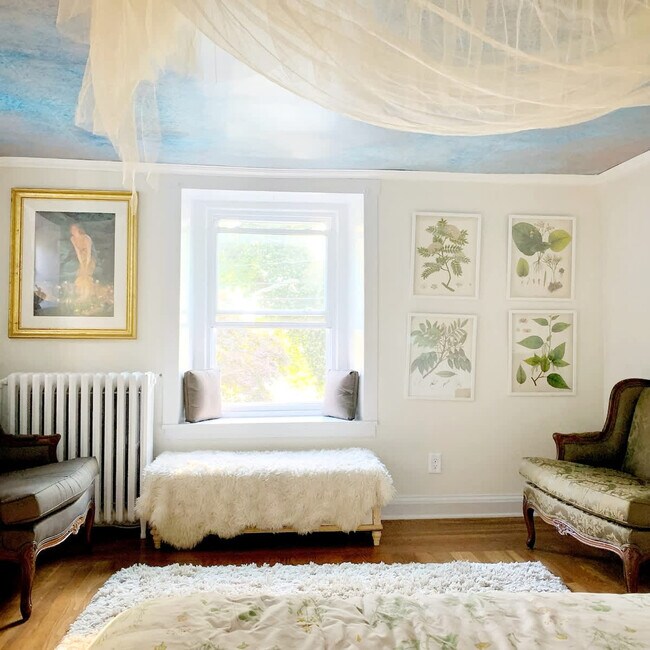 Building Photo - 54 River Dr