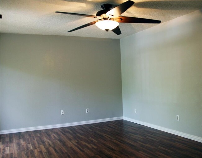 Building Photo - 8340 Fathom Cir