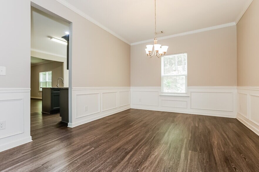 Building Photo - 412 Fieldcrest Dr