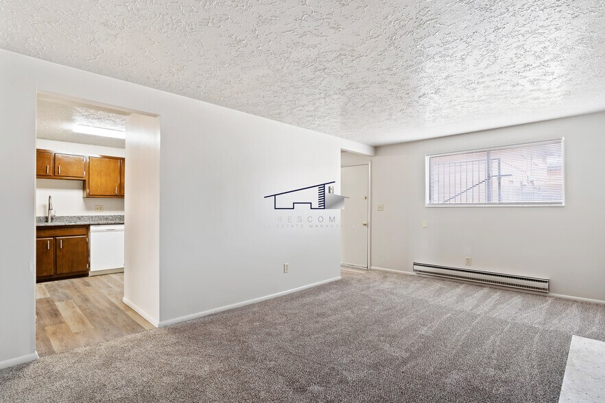 Building Photo - 5858 S 2000 W