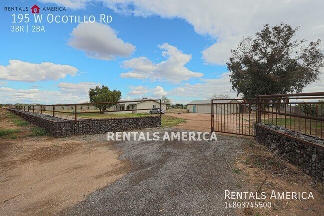 Building Photo - 3 ACRE Horse Property with 3bed 2 bath Hom...