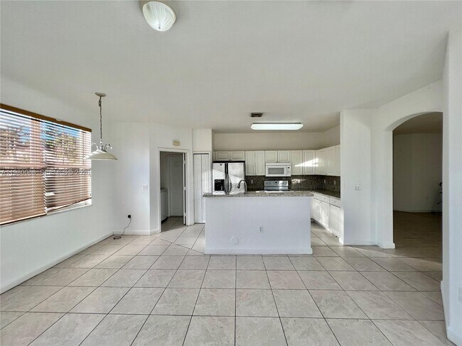 Building Photo - 13776 SW 114th Terrace