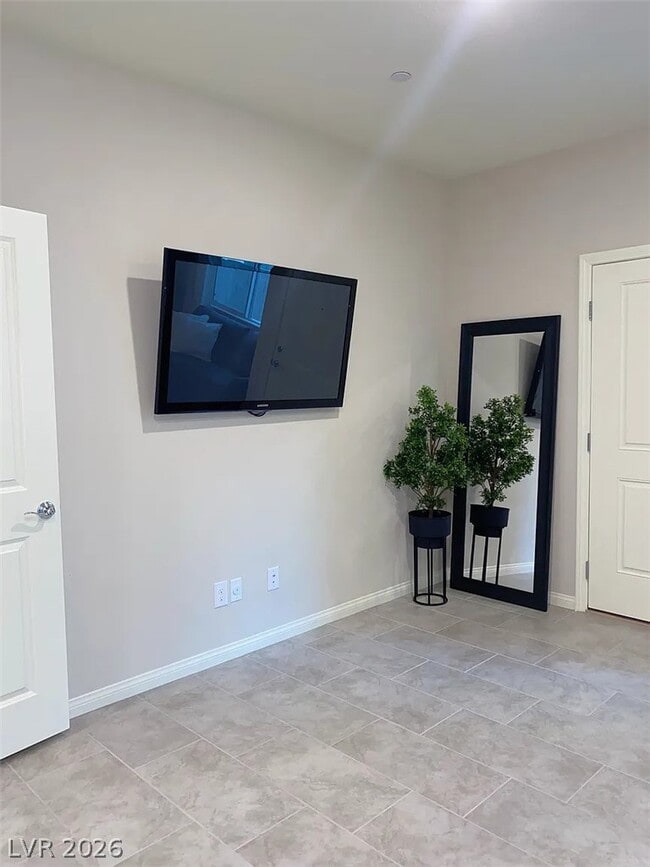 Building Photo - 4062 Landriano Ave