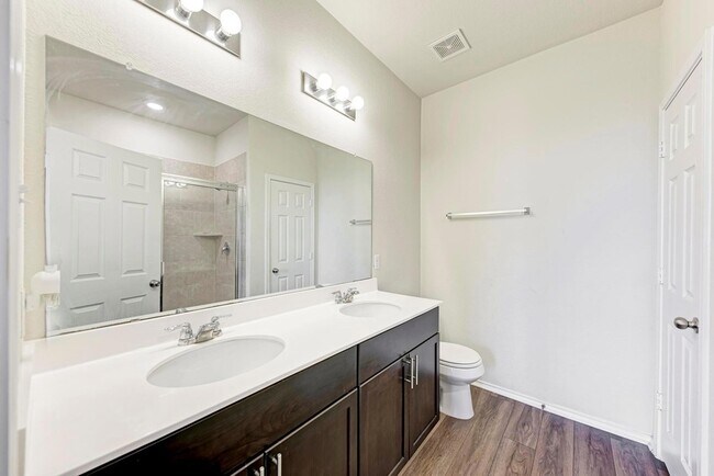 Building Photo - 201 Pivot Dr