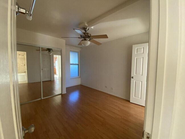 Building Photo - 495 Liholiho Street, Mount Thomas 204