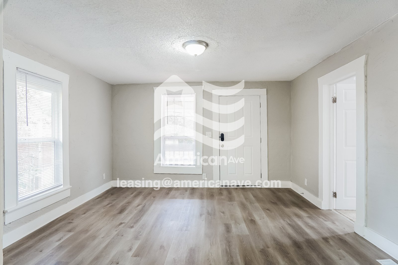 Building Photo - 4712 Terrace M