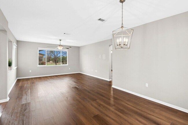 Building Photo - 139 Nolan Dr