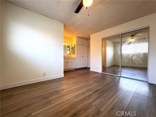 Building Photo - 2501 W Redondo Beach Blvd
