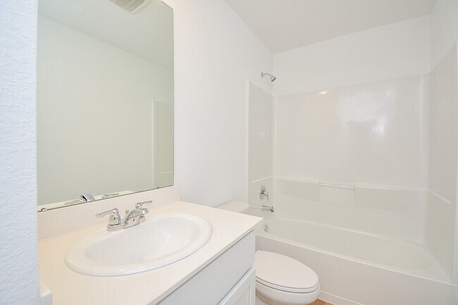 Building Photo - 26811 Urraca Dr