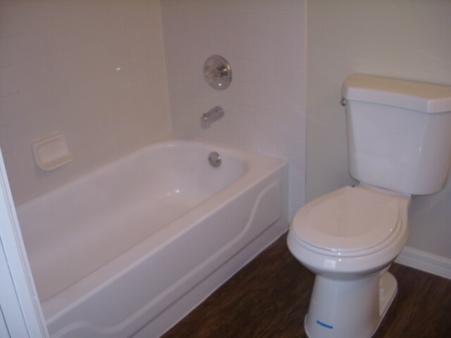 Building Photo - 256 Daniels Pointe Dr