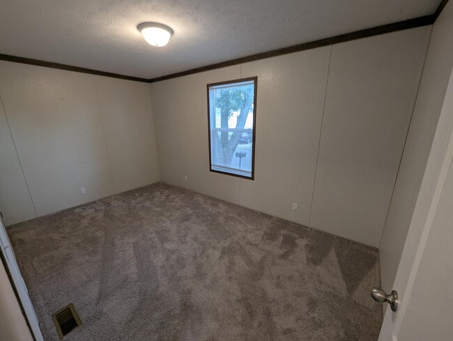 Building Photo - 88 Castings Rd