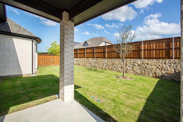 Building Photo - 2223 Clairmount Dr