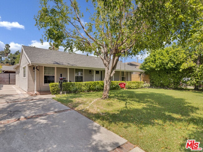 Primary Photo - 3263 Orlando Rd