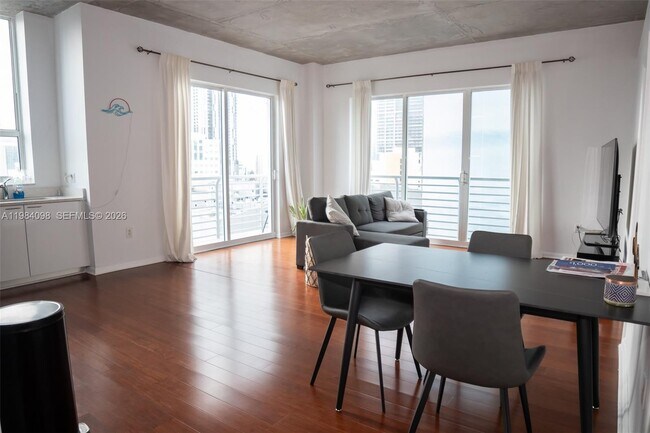 Building Photo - 234 NE 3rd St