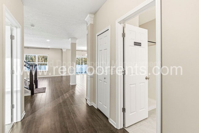 Building Photo - 8276 Sonata Pl