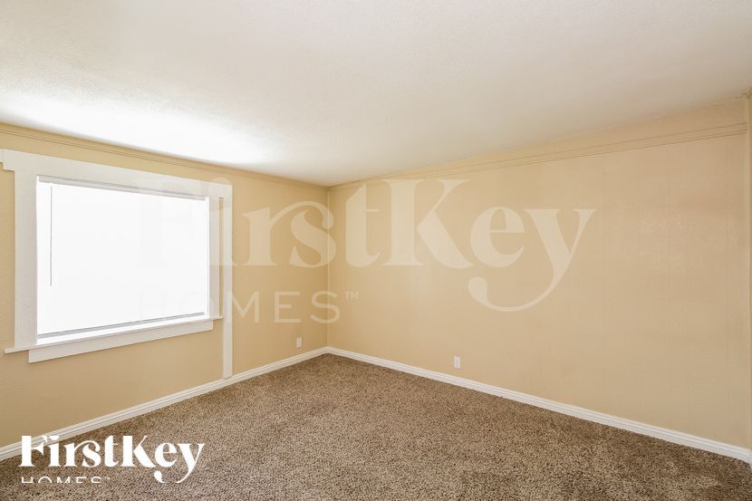 Building Photo - 5119 Margo Dr