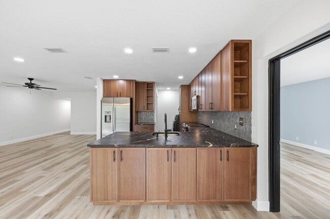 Building Photo - 8753 Como Lake Dr