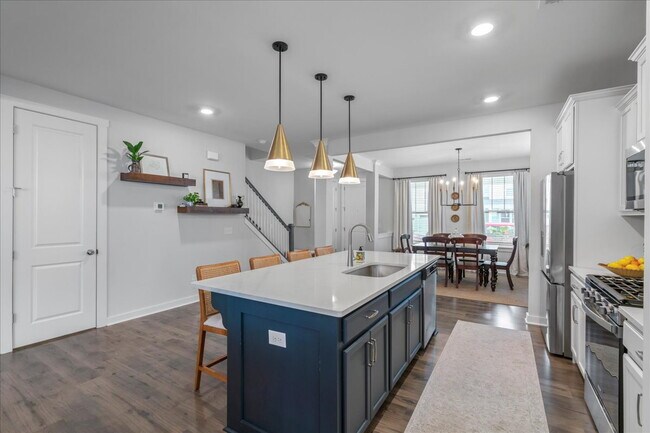 Building Photo - 1011 Swamp Harrier Ave
